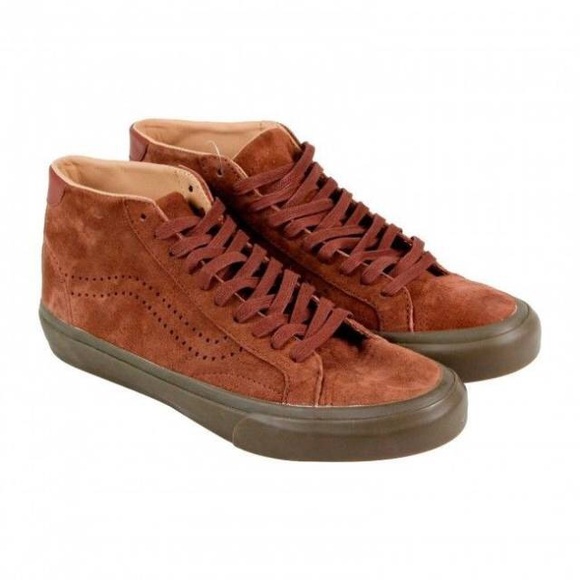 Vans Shoes - Vans Court Mid DX